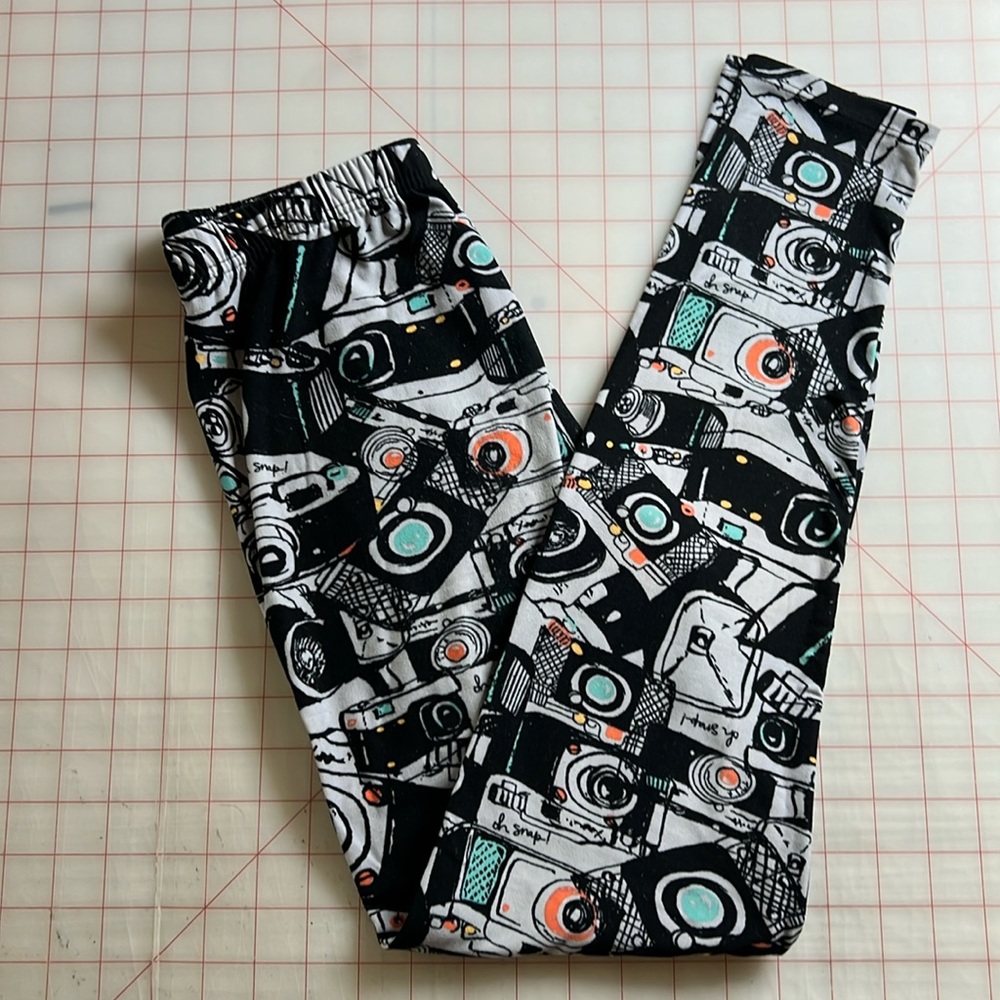 A & D leggings